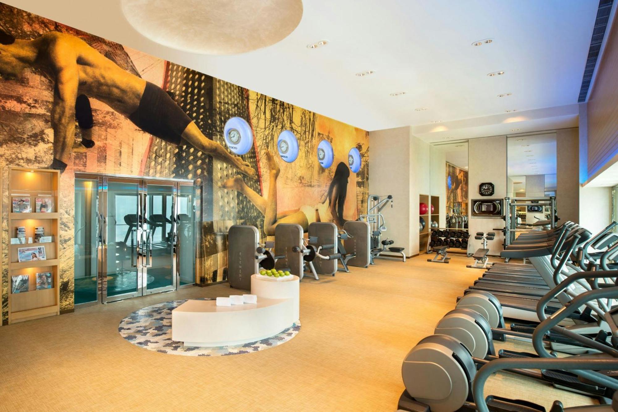 W Hotel 5*