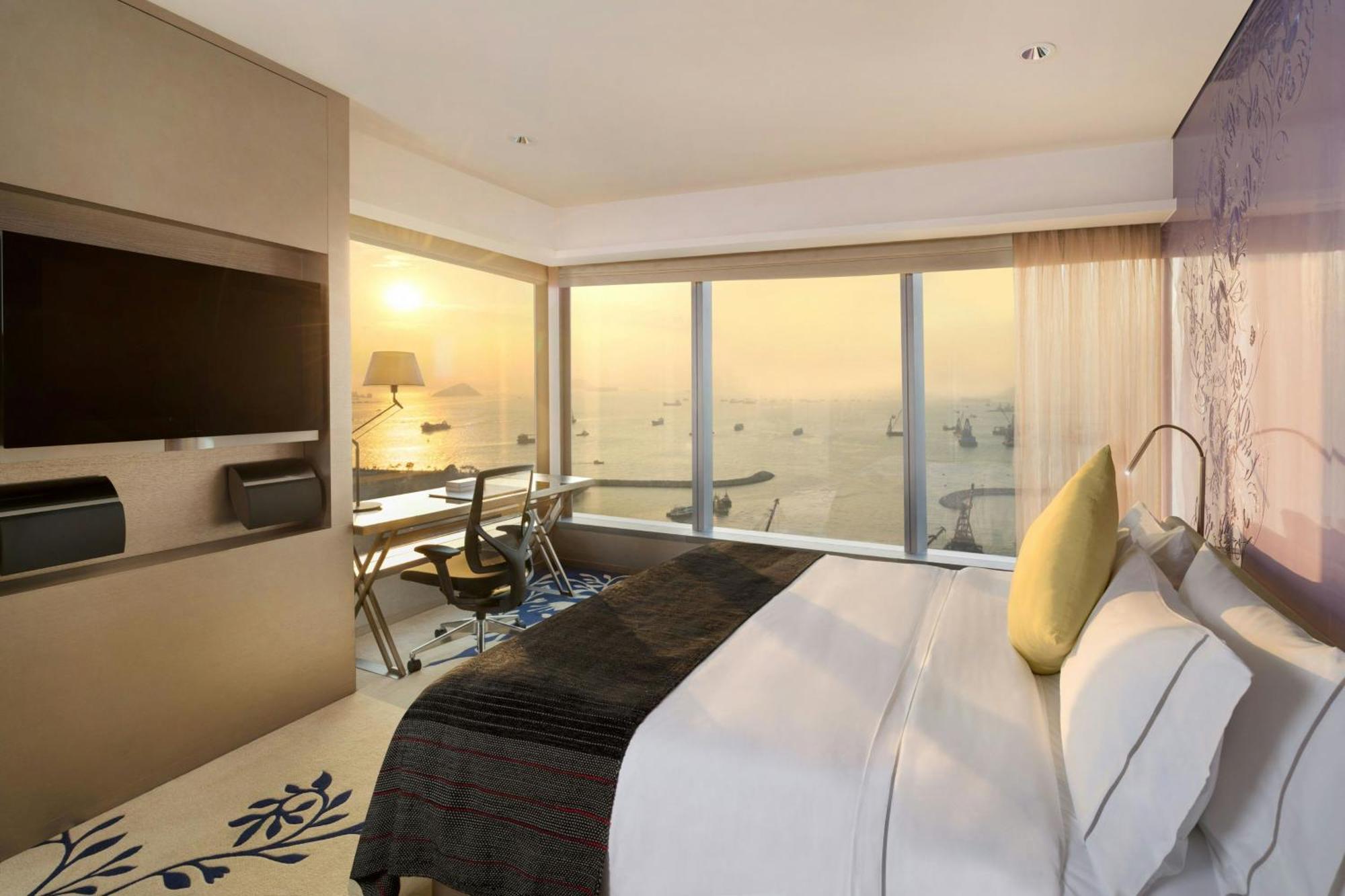 Hotel W 5*