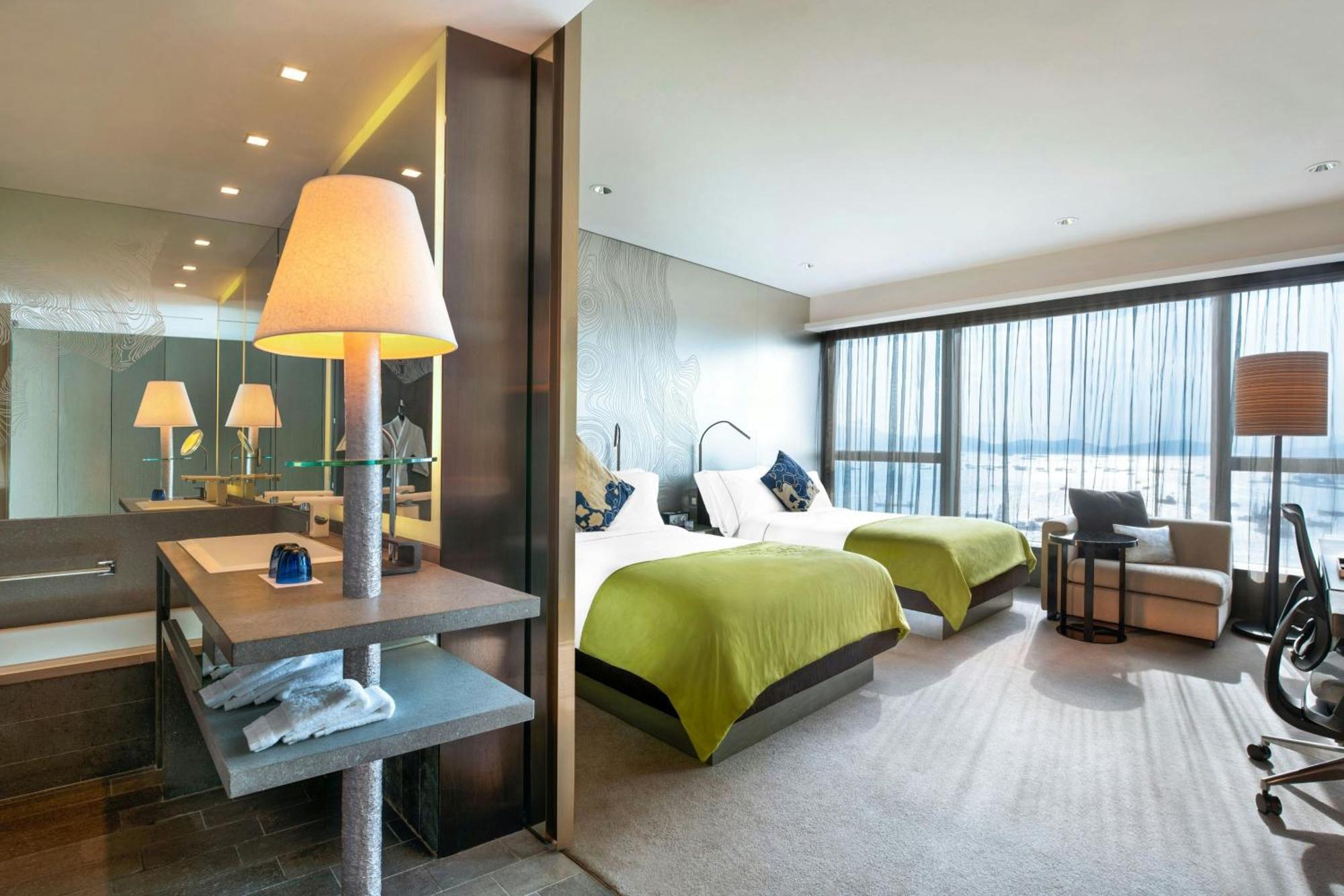 Hotel W 5*