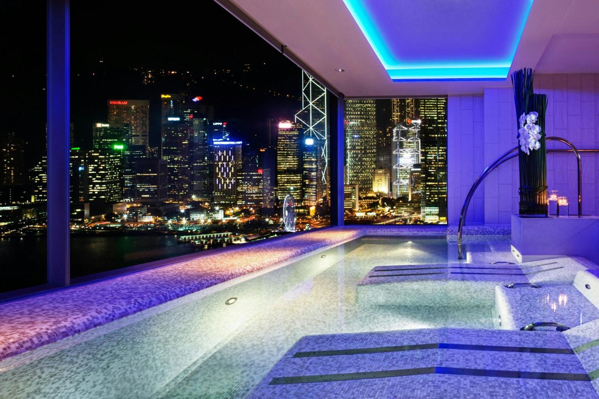 Hotel W 5*